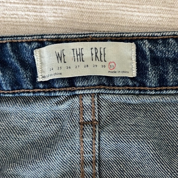 Free People denim mini skirt with zipper. - Picture 3 of 4